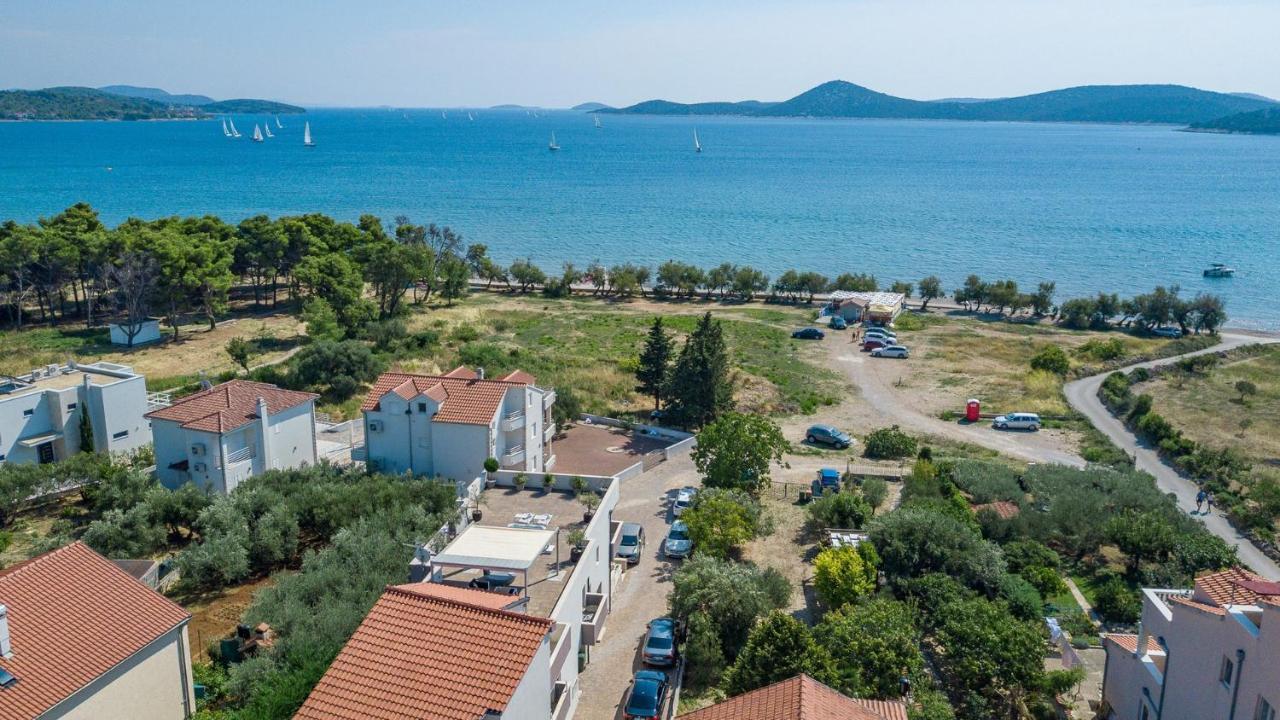 Apartments Luka Водице Екстериор снимка