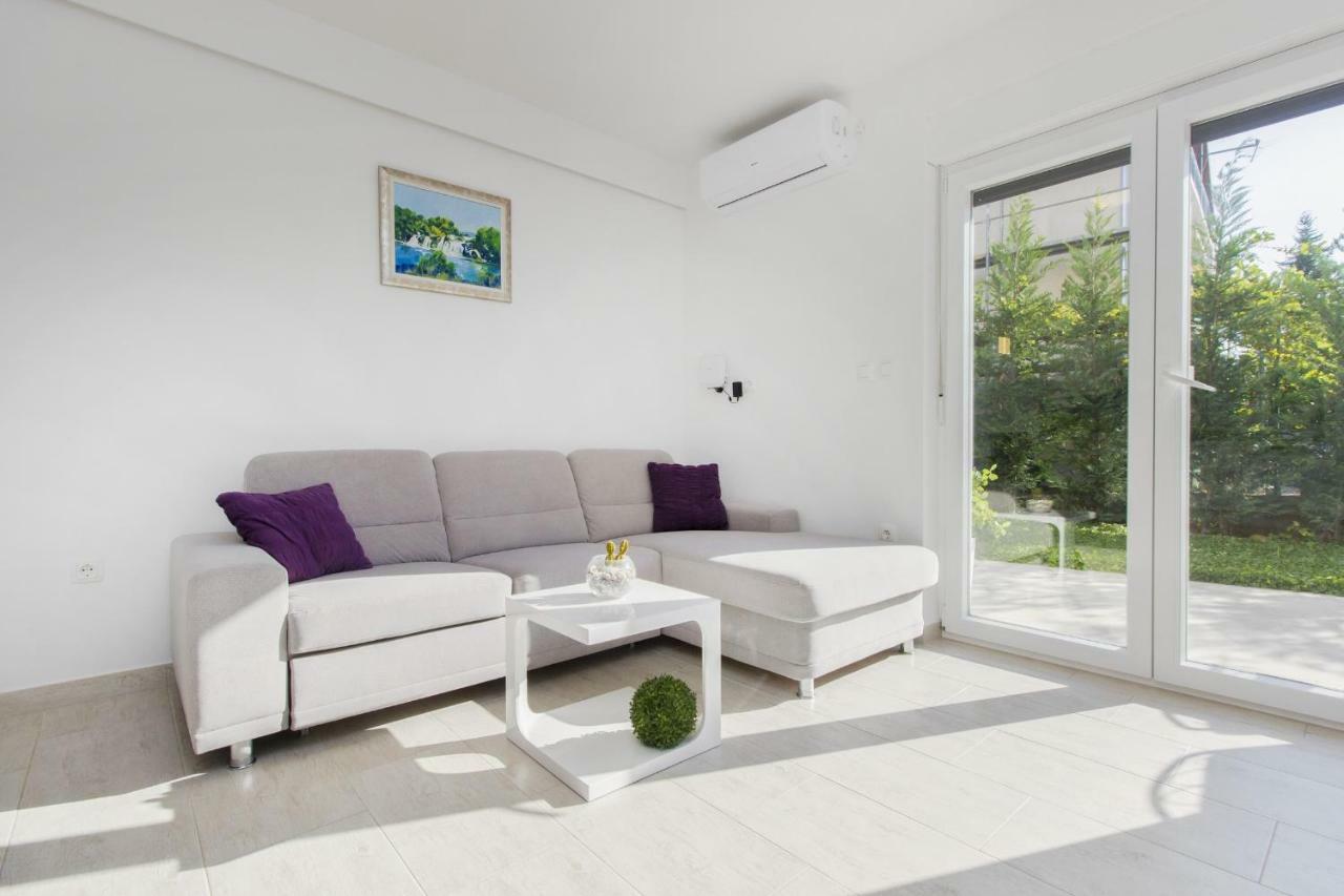 Apartments Luka Водице Екстериор снимка