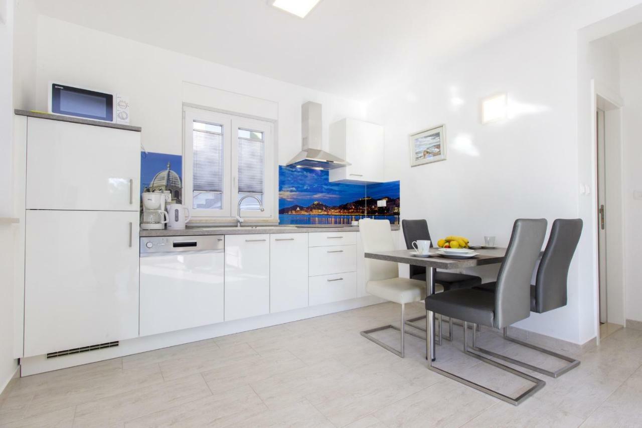 Apartments Luka Водице Екстериор снимка